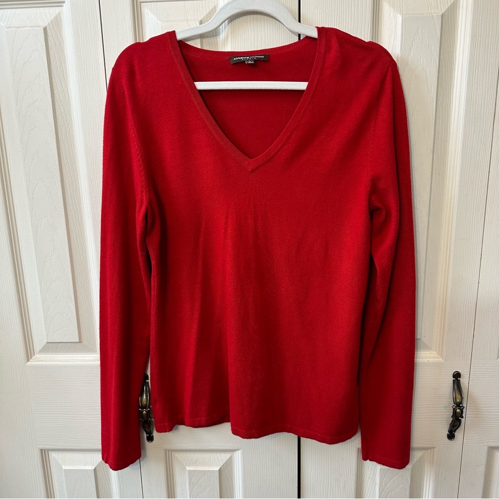 Adrienne Vittadini Berry Red Soft Vneck Casual Sweater Women’s Size Large
